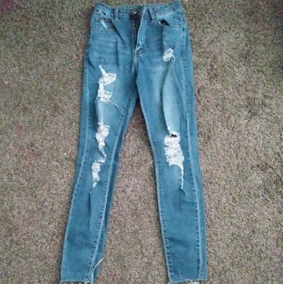 Shein ripped blue jeans - Picture 1 of 4